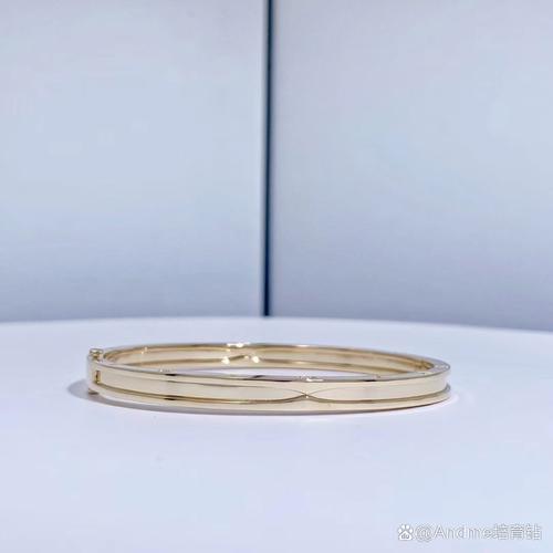 珠宝设计师的匠心独运,打造璀璨人生的故事 百度SEO 珠宝设计师的匠心独运,打造璀璨人生的故事 珠宝设计师的匠心独运,打造璀璨人生的故事 百度SEO