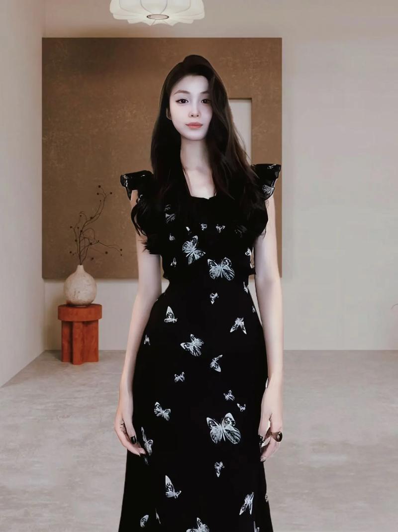 黑色魅力,探寻时尚界永恒的女神色彩 黑色魅力,探寻时尚界永恒的女神色彩 神马SEO